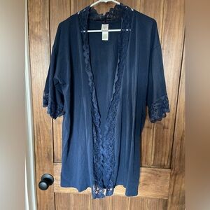 Elegant Navy Lace Trim Robe
